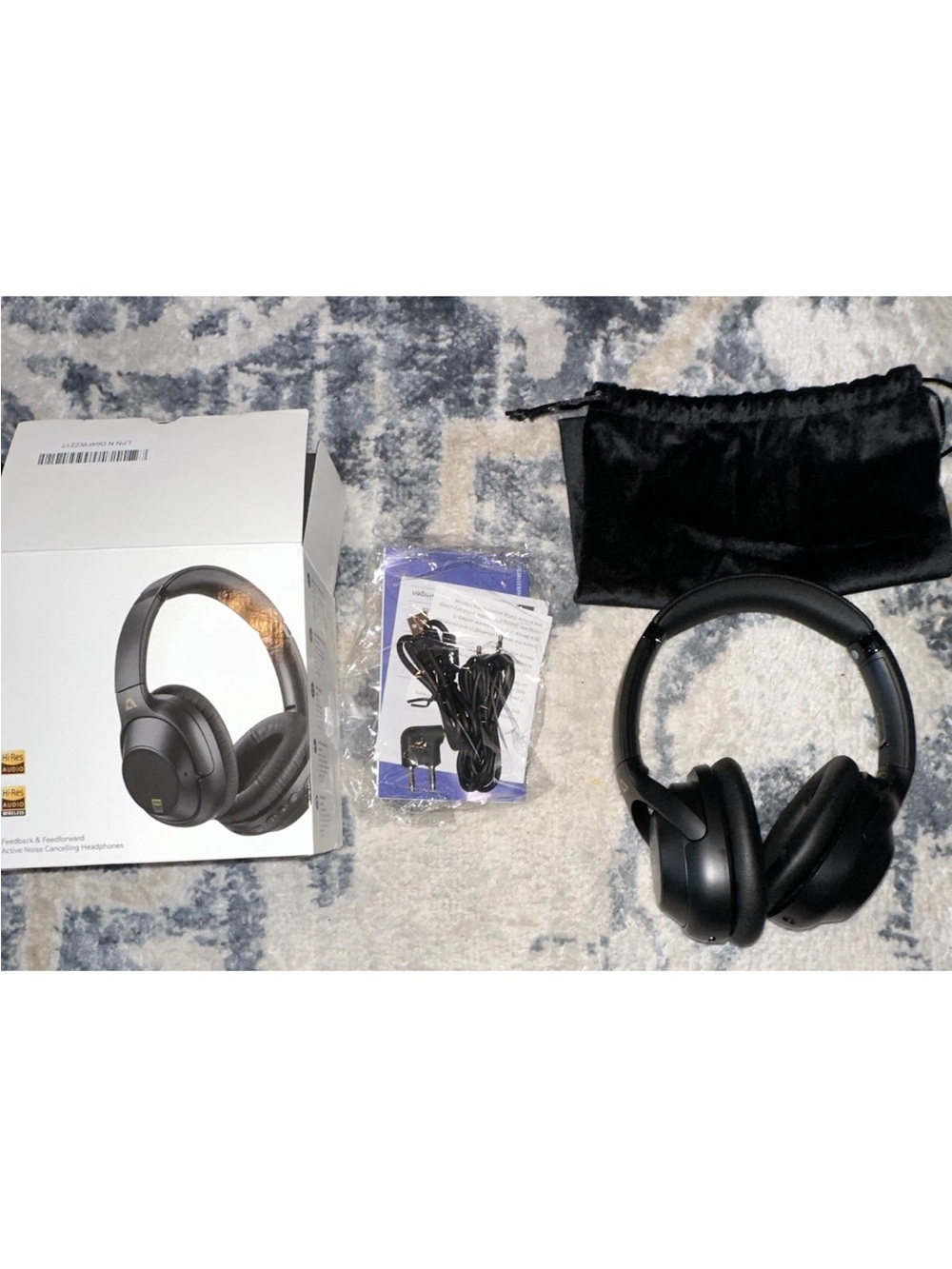 Noise-Cancelling Over-Ear Headphones - Black